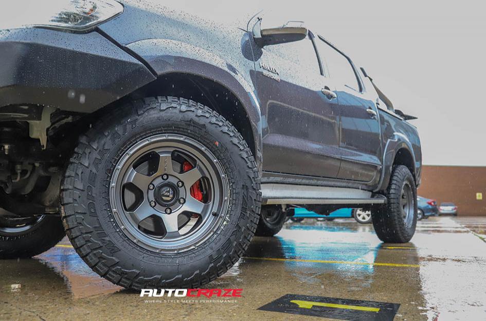 TOYOTA HILUX N70 4WD SHOK ANTHRACITE 